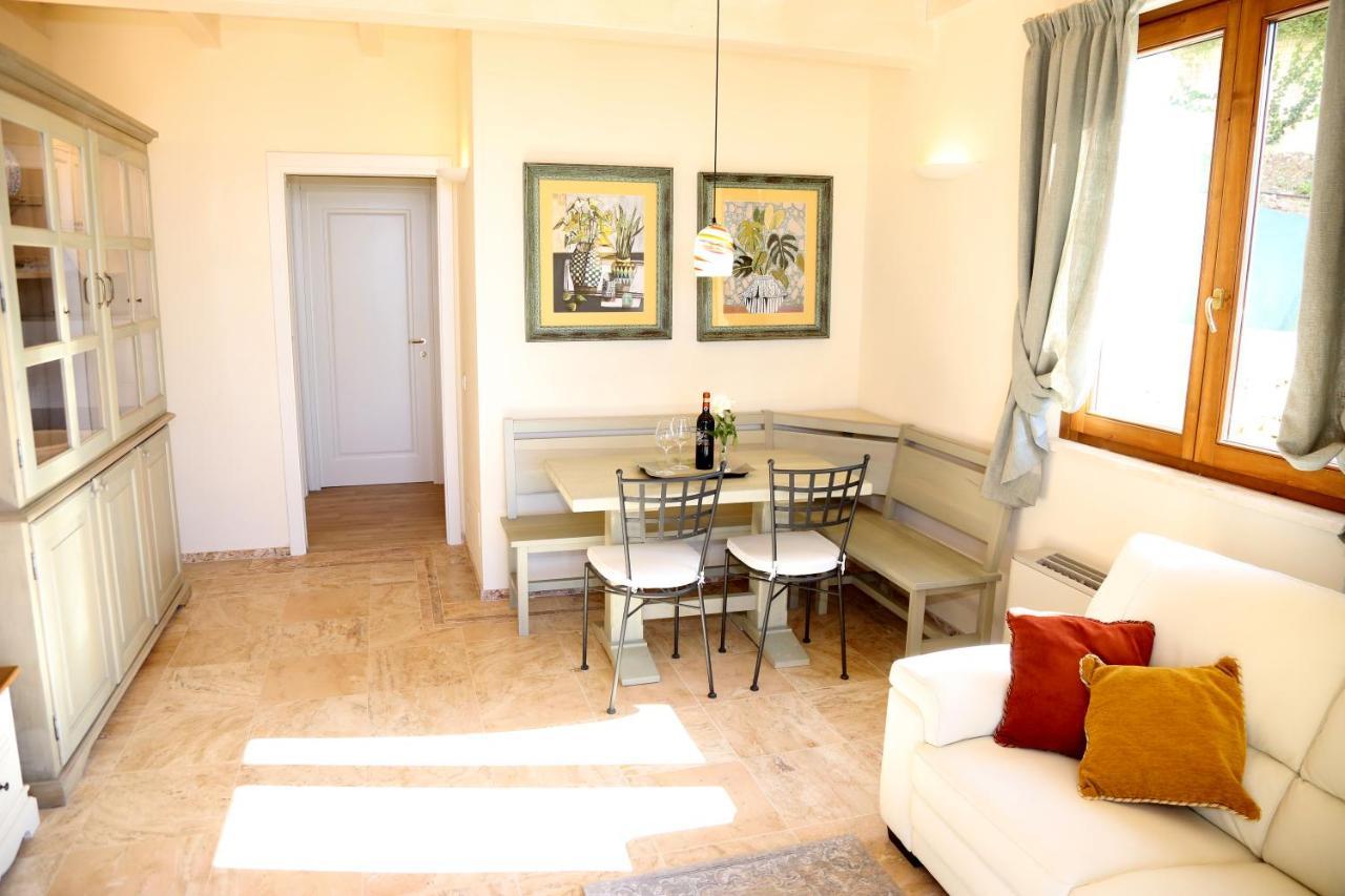 Casa Vacanze Squarcialupi Кастелліна-ін-К'янті Екстер'єр фото