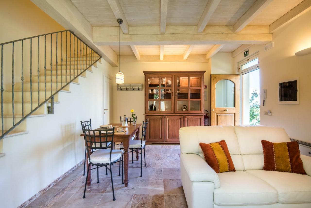 Casa Vacanze Squarcialupi Кастелліна-ін-К'янті Екстер'єр фото