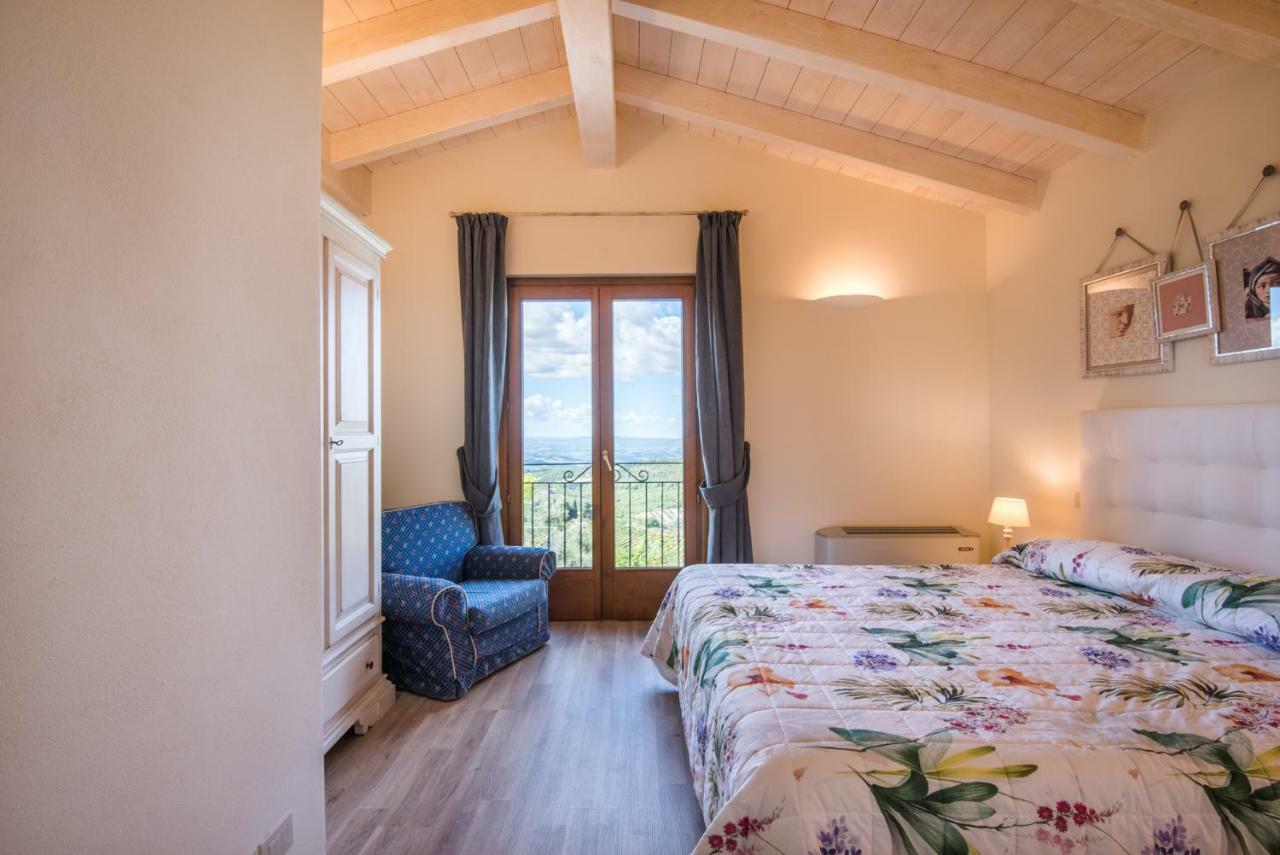 Casa Vacanze Squarcialupi Кастелліна-ін-К'янті Екстер'єр фото